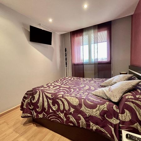Apartamentos Ciudad Del Calzado Arnedo Esterno foto